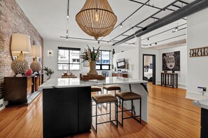 Dining - Unique Historic Downtown Penthouse Featuring Two Private Suites (Wilmington)