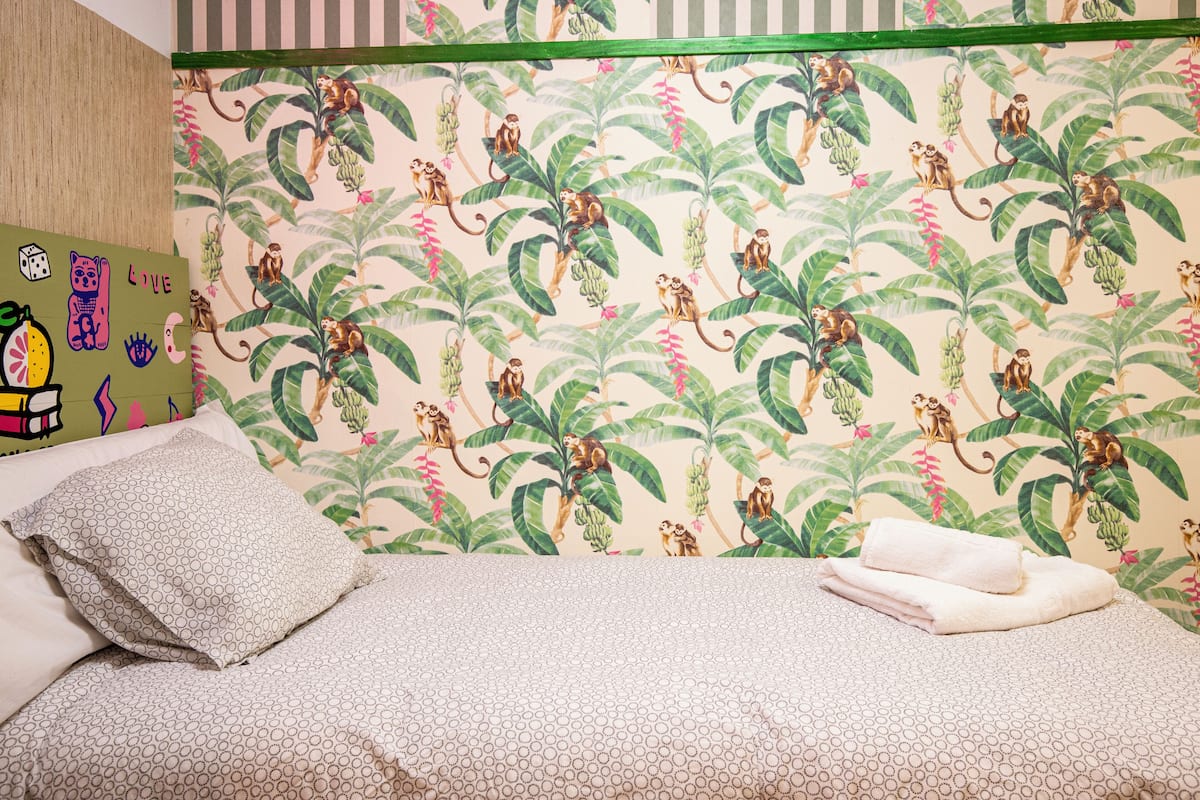 Phòng đơn tiện nghi đơn giản