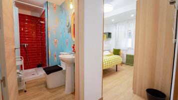 Quarto solteiro conforto | Banheiro