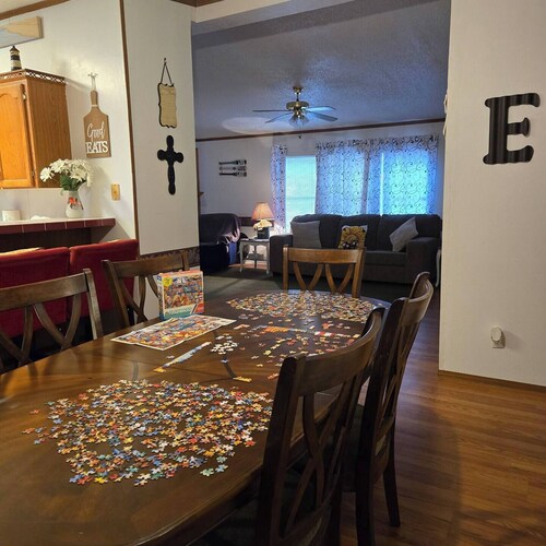 Cozy 2-bedroom furnished house in peaceful Eufaula, near boat ramps, fishing ++