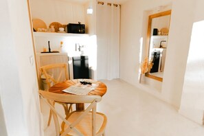 تناول الطعام