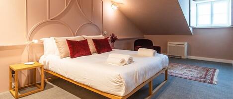 1 bedroom, iron/ironing board, Internet, bed sheets