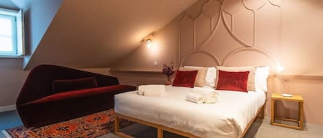 1 bedroom, iron/ironing board, Internet, bed sheets