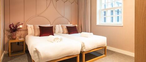 1 bedroom, iron/ironing board, Internet, bed sheets