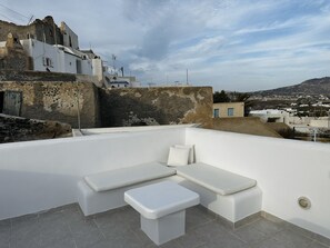 Property grounds - Akrotiri Castle View (Santorini)