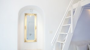Interior - Akrotiri Castle View (Santorini)