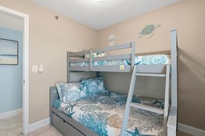 Condo, Multiple Beds (Palm House 3A) | 3 bedrooms - Palm House 3A (New Smyrna Beach)