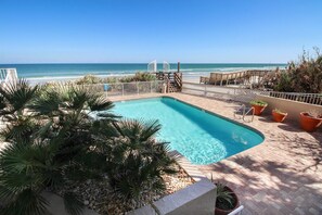 Pool - Palm House 3A (New Smyrna Beach)