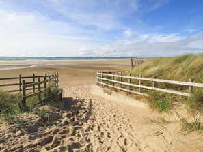 Beach nearby - Morlais (Rhosneigr)