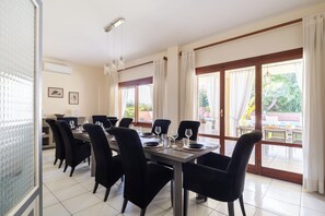 Dining - Villa Castelforte, with pool in Mondello (Palermo)
