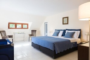 7 bedrooms, iron/ironing board, Internet, bed sheets - Villa Castelforte, with pool in Mondello (Palermo)