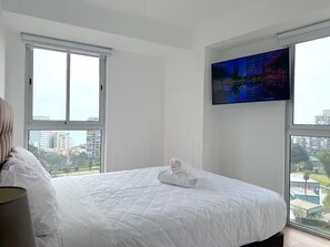 1 bedroom, iron/ironing board, WiFi, bed sheets - Ocean View 1BR - TV 65" - Pool - Jacuzzi 1404 (Barranco)