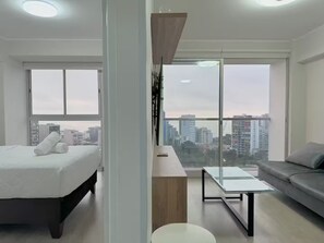 1 bedroom, iron/ironing board, WiFi, bed sheets - Ocean View 1BR - TV 65" - Pool - Jacuzzi 1710 (Barranco)