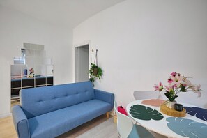 Interior - Lovely apartment in the heart of Rome, a stone's throw from the Metro and the Colosseum. (Roma)