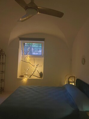 1 camera, ferro/asse da stiro, Wi-Fi gratuito, lenzuola