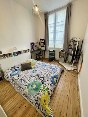 2 dormitorios, tabla de planchar con plancha, wifi y ropa de cama