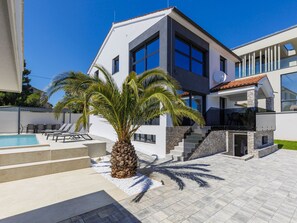 A heated pool - Vacation home Ventus by Interhome (Pula/Premantura)
