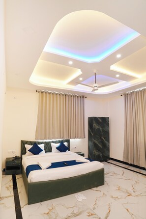 Suite Deluxe Bedroom