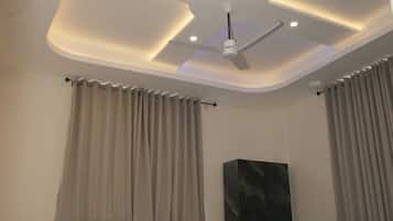 Deluxe-dobbeltværelse | Gratis Wi-Fi, sengetøj