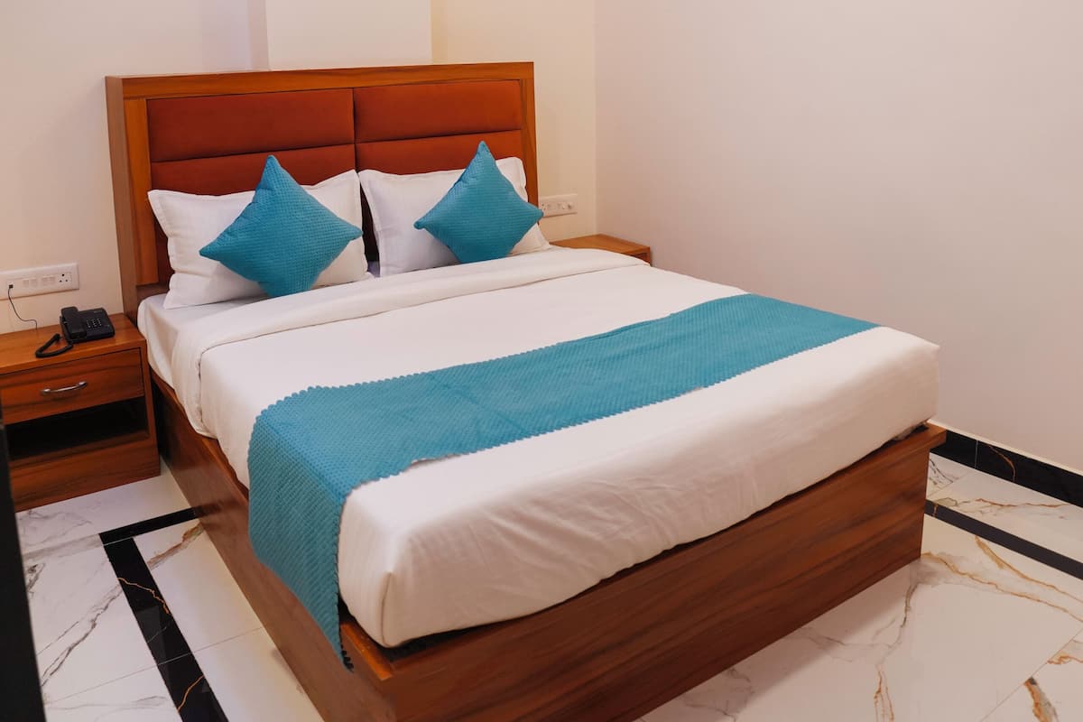 Deluxe Room | Free WiFi, bed sheets