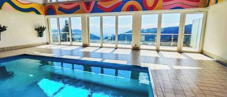 Piscine couverte, piscine chauffée