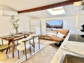 Interior - COZY ATTIC DESIGNER, 1 MINUTE FROM THE METRO, IDEAL FOR FAMILIES (Milano)