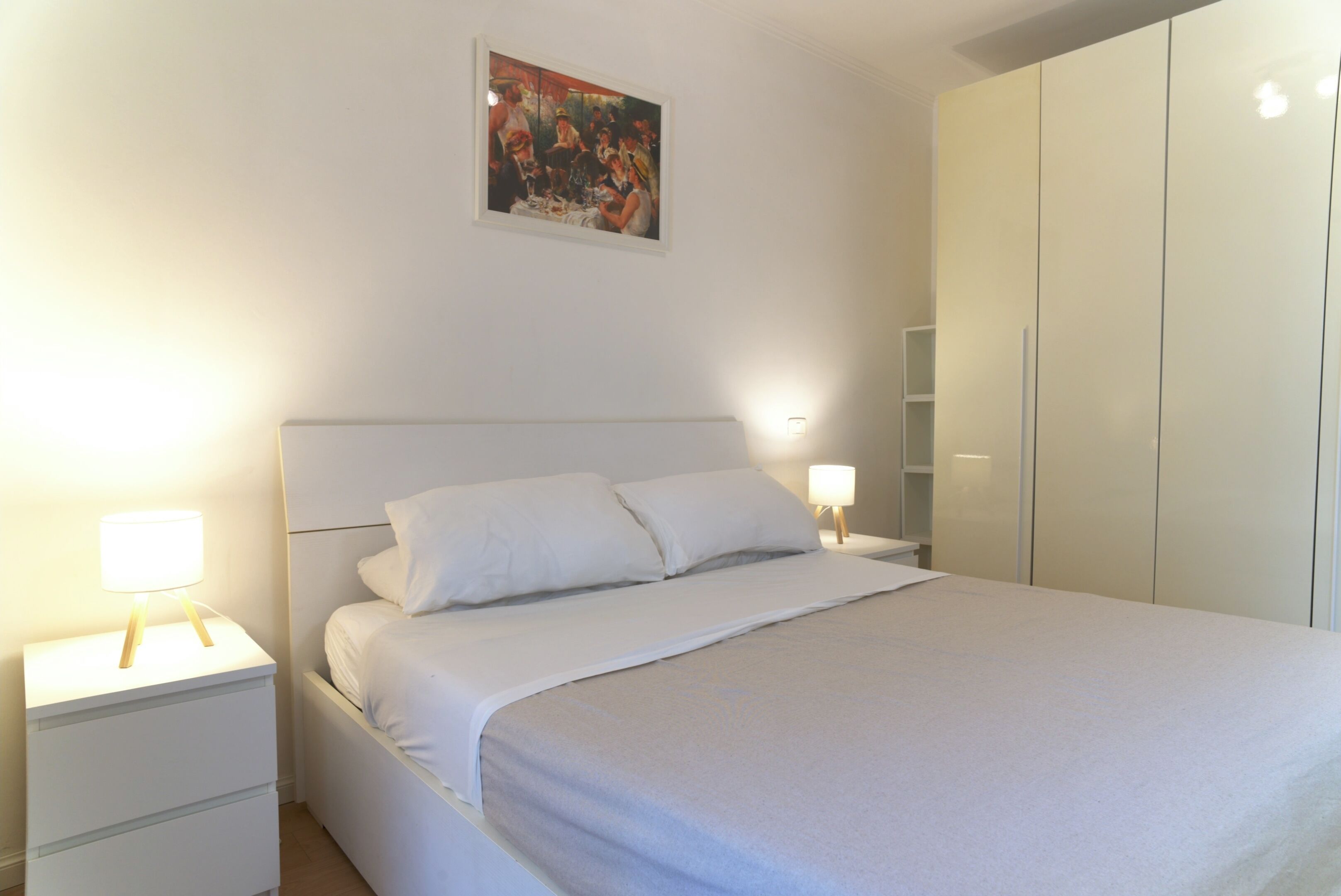 1 camera, Wi-Fi gratuito, lenzuola