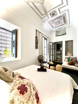 6 多间卧室、WiFi、床单