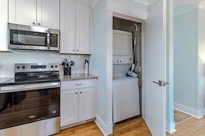 Fridge, microwave, oven, stovetop - Pet-friendly oceanside home in Duck by Sun Realty (Duck)