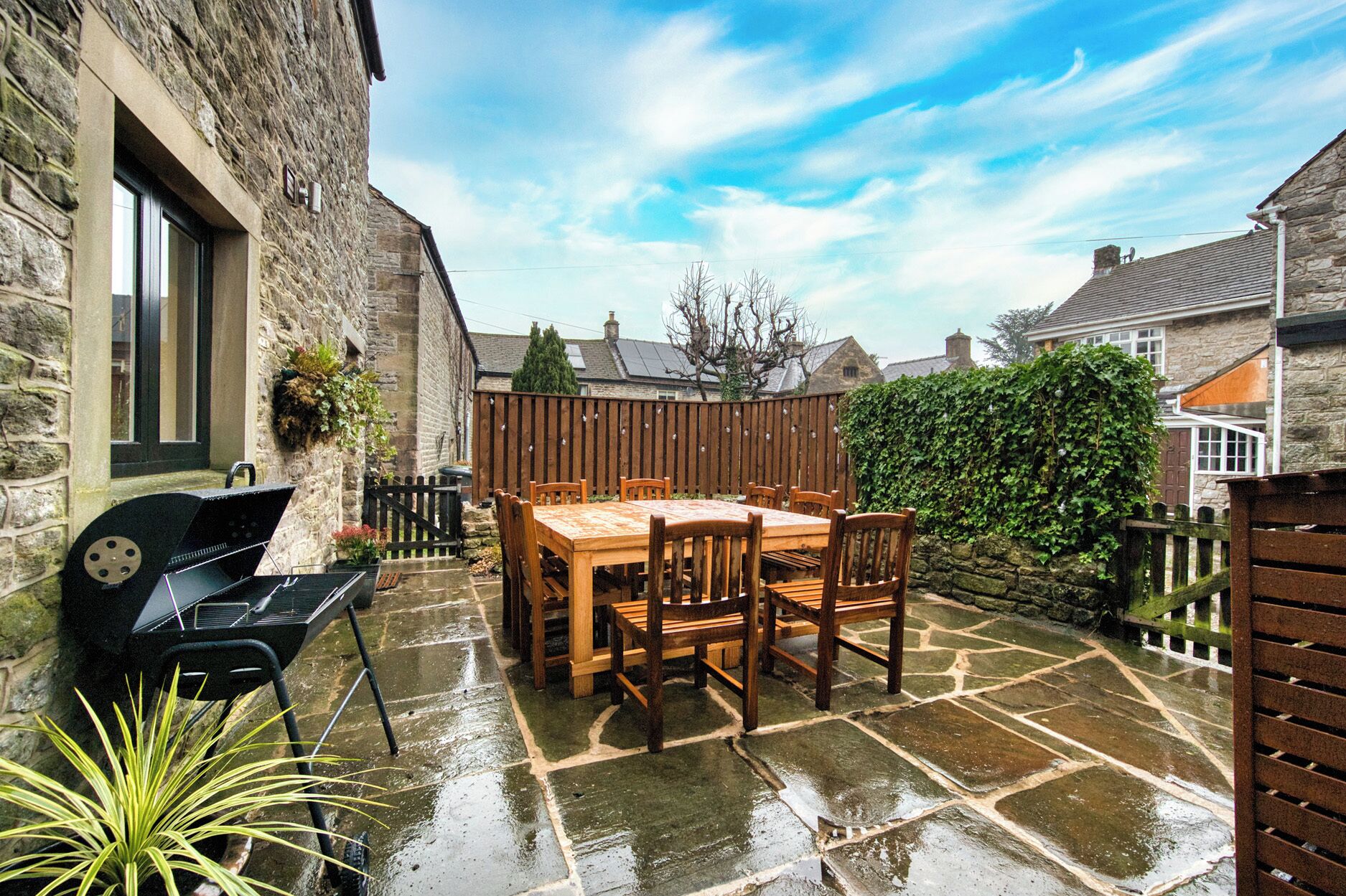Cottage | Outdoor dining