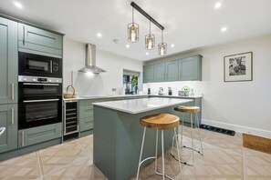 Cottage | Private kitchen | Dishwasher, cookware/dishes/utensils - The Forge (Hope Valley)