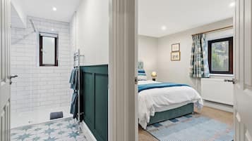 Cottage | 3 bedrooms, individually decorated, individually furnished, free WiFi