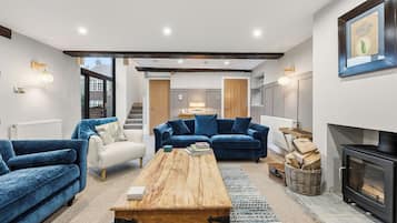Cottage | Living area