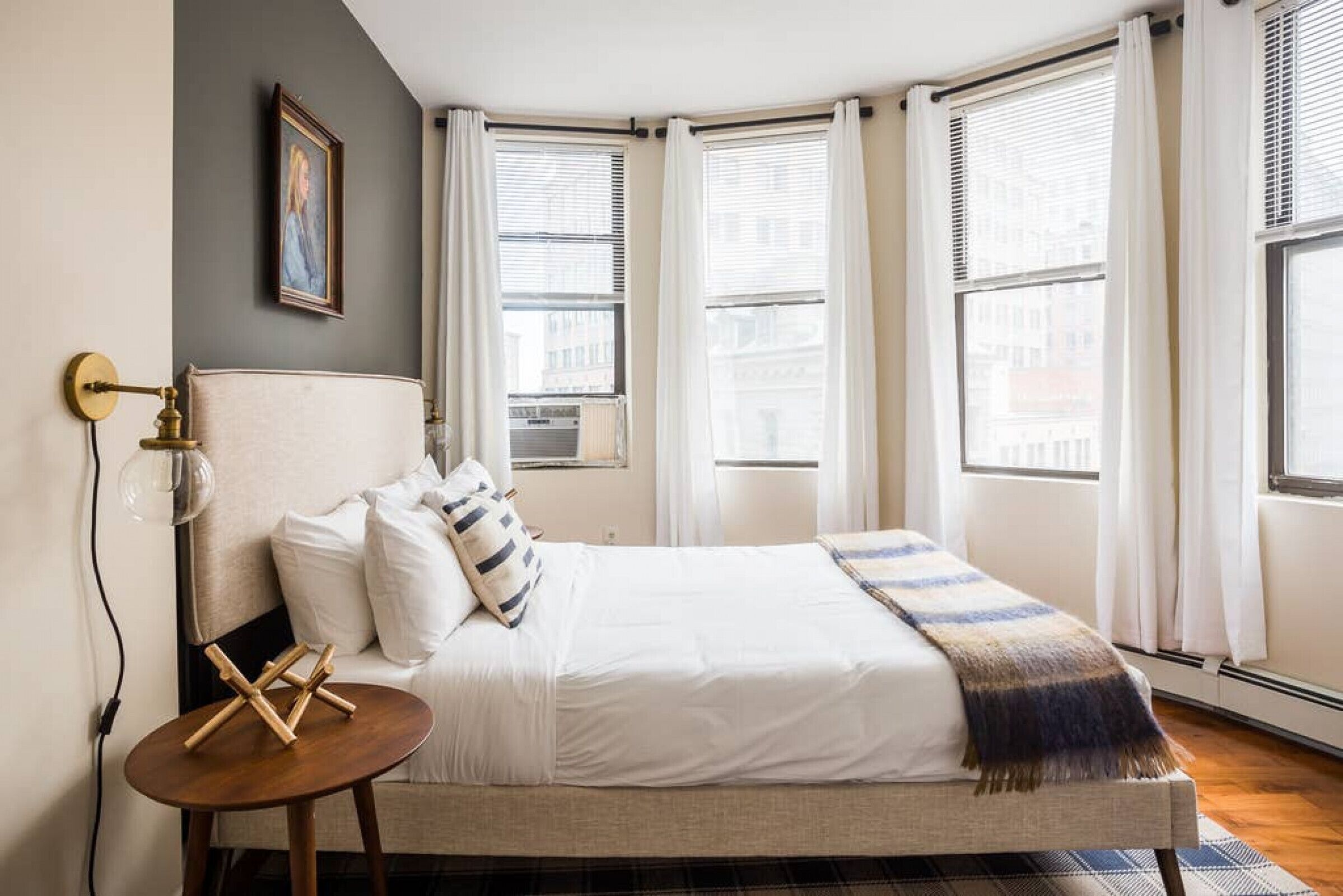 1 chambre, bureau, fer et planche à repasser, Wi-Fi