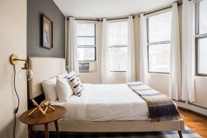 1 chambre, bureau, fer et planche à repasser, Wi-Fi