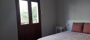 3 dormitorios, tabla de planchar con plancha, wifi y ropa de cama