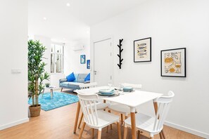 Dining - GuestReady - The Olives - Blue (Coimbra)