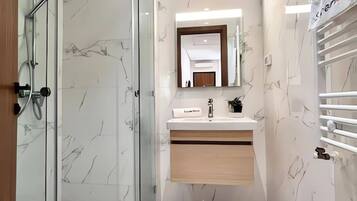 Apartamento, 1 quarto, varanda | Banheiro