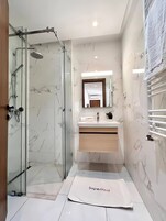 Apartamento, 1 habitación, patio | Baño