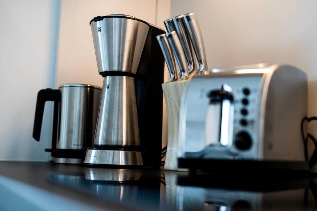 Studio, Garden View | Coffee and/or coffee maker