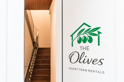GuestReady - The Olives - Green