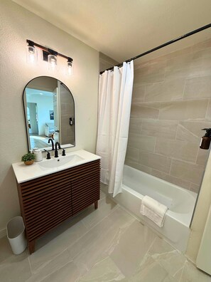 Hair dryer, towels, toilet paper - Furnished, Convenient Home Near Redding Hospitals (Redding)