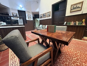 Reception - Hotel Zamora Downtown CDMX (Mexico City)