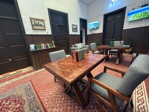 TV - Hotel Zamora Downtown CDMX (Mexico City)