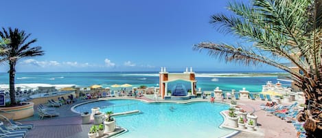 Lämmitetty uima-allas