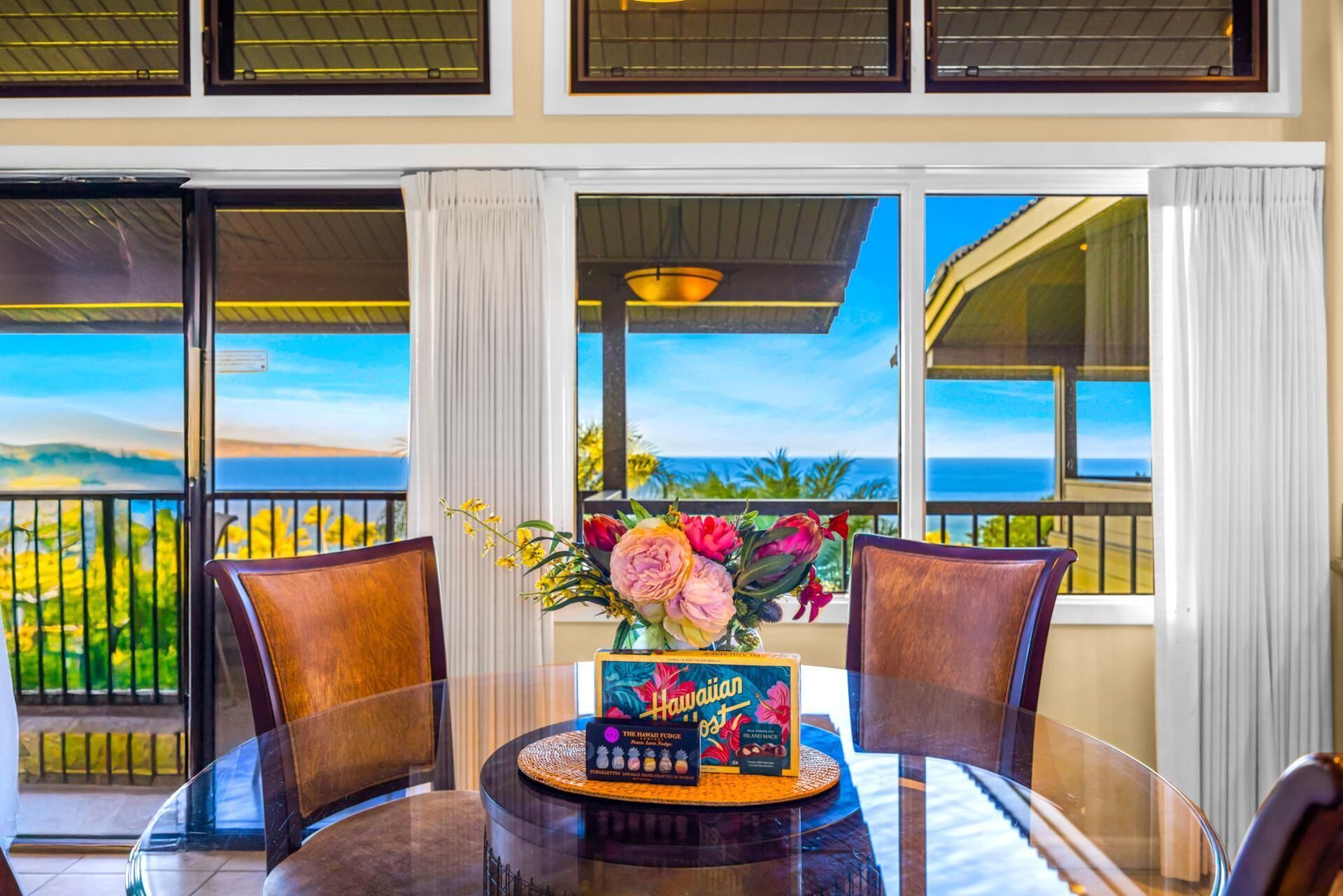 Condo (2 Bedrooms) | Dining