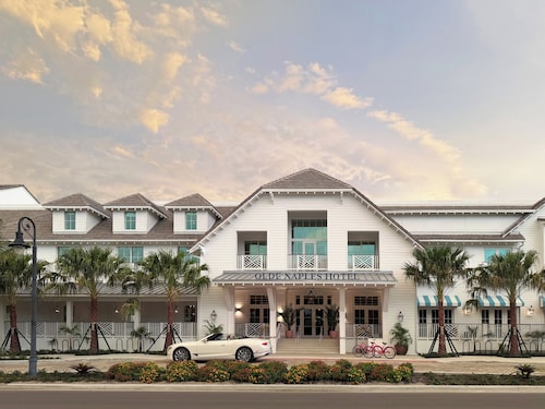 Olde Naples Hotel