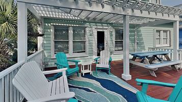 Studio (6 Bedrooms) | Property amenity