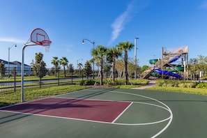 Sportplatz