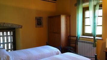 Camera Classic con letto matrimoniale o 2 letti singoli, vista giardino | Wi-Fi gratuito, lenzuola